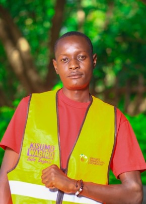 Victor из Kisumu 27 лет