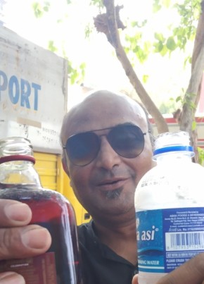 Eboo, 43, India, Mumbai