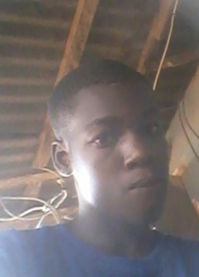 Joseph, 21, République Togolaise, Lomé