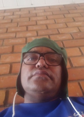 Gildo из Cascavel (Paraná) 48 лет