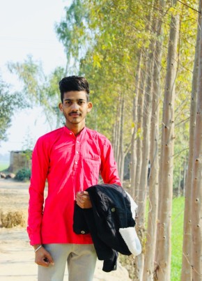 Deepu, 21, India, Kotkapura