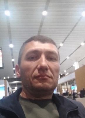 шомурод из Арамили 42 года