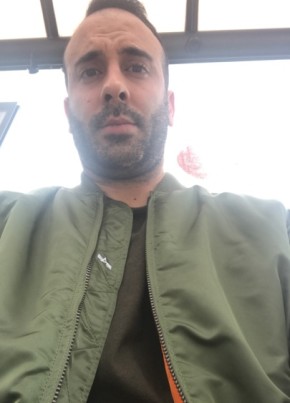 Adrian, 39, Estado Español, Gijón