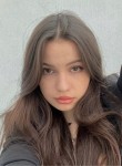 Alisa, 19, Saint Petersburg