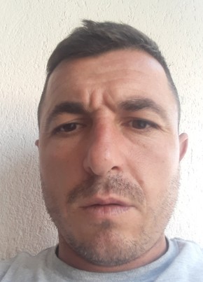Sali, 41, Albania, Berat