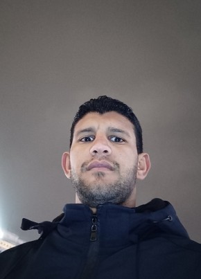 Ahmed, 28, Repubblica Italiana, Milano