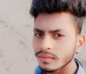 Ashik Kumar Bans, 18 лет, Raipur (Chhattisgarh)
