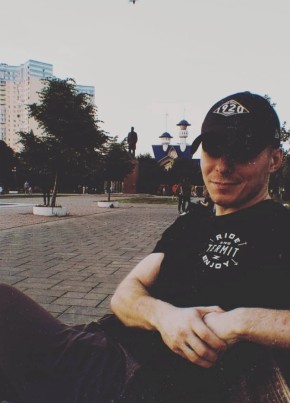 Матвей, 34, Россия, Саратов