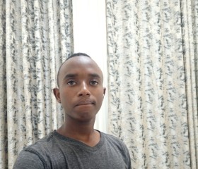 Egide, 19, Kigali