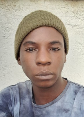 Ronald Madondo, 28, iRiphabhuliki yase Ningizimu Afrika, IGoli