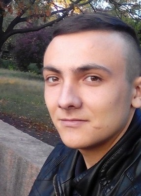 Валерчик, 32, Россия, Саратов