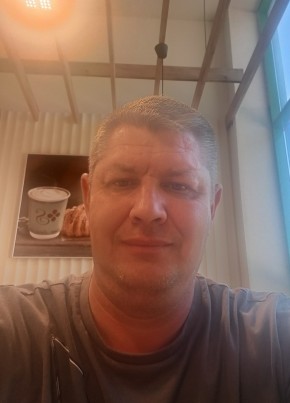 Роман из Ростова-на-Дону 44 года