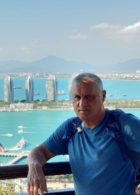 Игорь, 61, Россия, Энгельс
