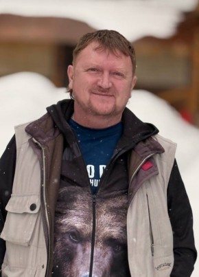 Иван из Барнаула 48 лет