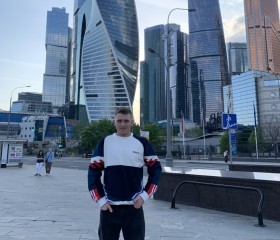 Валентин, 21 год, Москва