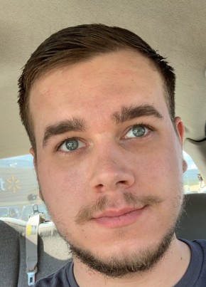 James, 26, United States of America, Beckley