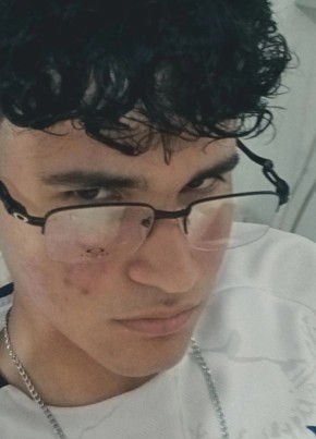 Noah из Manáos 18 лет