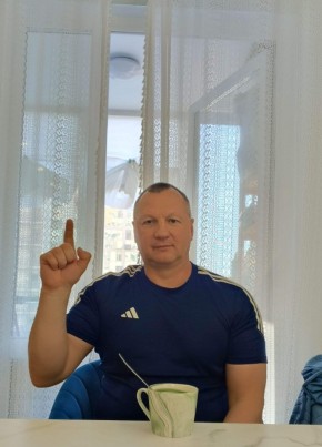Дмитрий из Саратова 49 лет