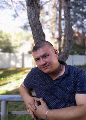 Максим из Уфы 51 год