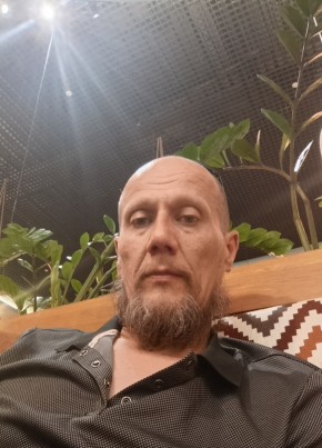 Павел из Нового Уренгоя 46 лет