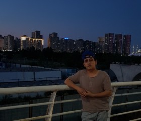 Шарипов глухих, 26 лет, Ханты-Мансийск