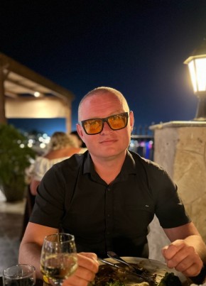 Виталий из Ессентуки 42 года