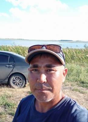 Руслан из Омска 51 год