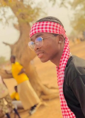 Abdoul из Ouagadougou 20 лет
