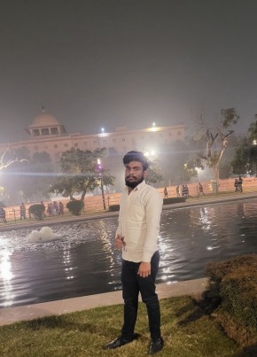 Akash, 24, India, Delhi