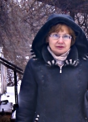 irina, 64, Россия, Саратов