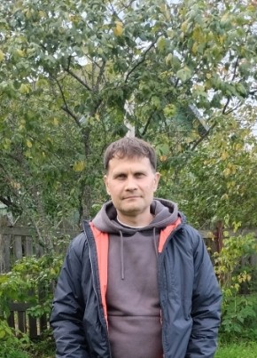 Денис из Санкт-Петербурга 48 лет