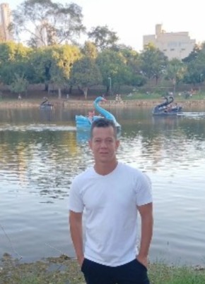 Leo из Goiânia 42 года