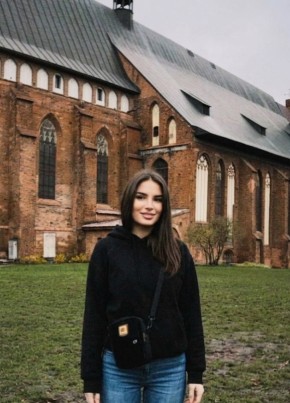 Ирина из Dresden 28 лет