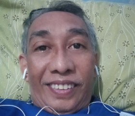 Adhi hiu, 34, Semarang