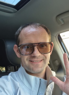 Roman, 41, Russia, Saint Petersburg