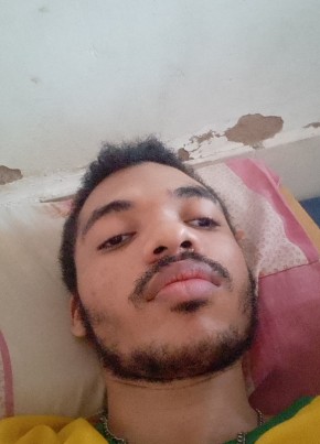 Victor из Goiânia 20 лет