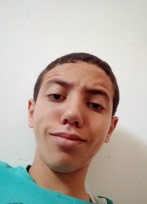 Anouar, 26, People’s Democratic Republic of Algeria, Guelma