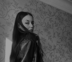 Ekaterina, 20, Dublin