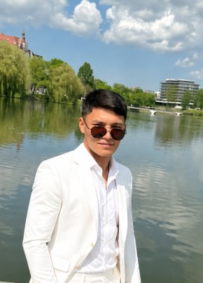Oybek Chinboyev из Toshkent 26 лет