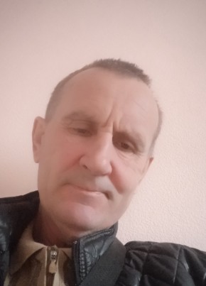 Валерий, 58, Россия, Усть-Донецкий