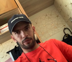 Islem Le Marin, 30, Reghaia