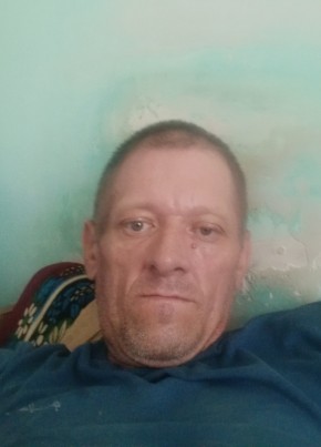 Александр из Талдықорғана 43 года
