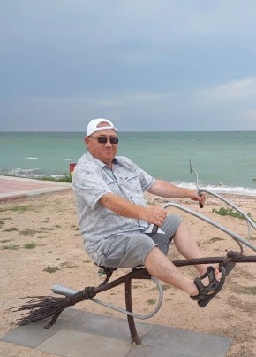 Denis из Санкт-Петербурга 46 лет