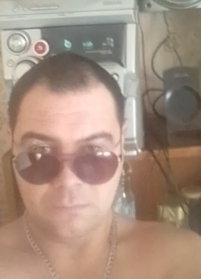 Dmitriy, 34, Russia, Konosha