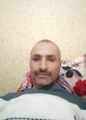 Salim, 46, People’s Democratic Republic of Algeria, Annaba