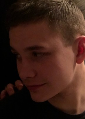 Павел, 21, Россия, Сургут