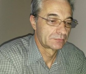 Oleg, 62 года, București