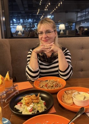 Маргарита из Гатчины 44 года
