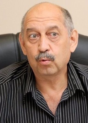 Andras Shirokov, 67, República Portuguesa, Lagos