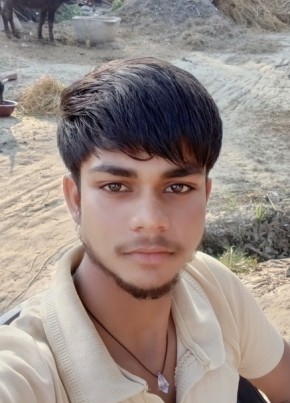 Ajit, 20, India, Ghāzīpur